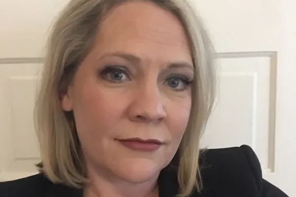 Angela Rasmussen 00