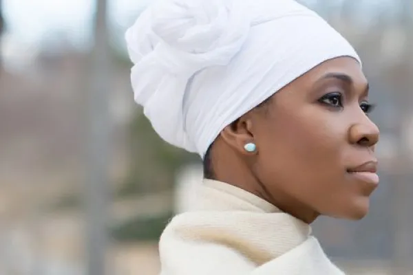 India.Arie headshot